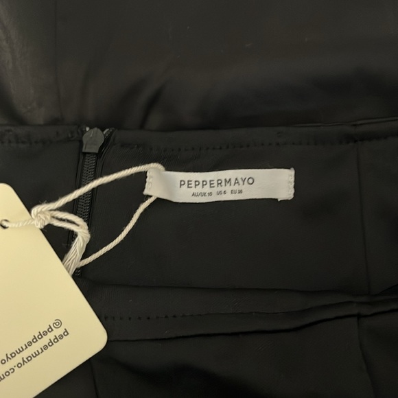 Peppermayo women’s size 6 Black silky dress - Picture 6 of 7